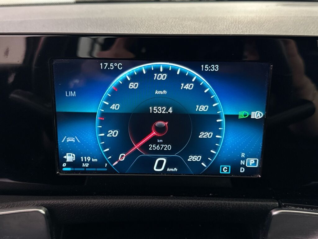 Mercedes-Benz GLB 2021 Musta