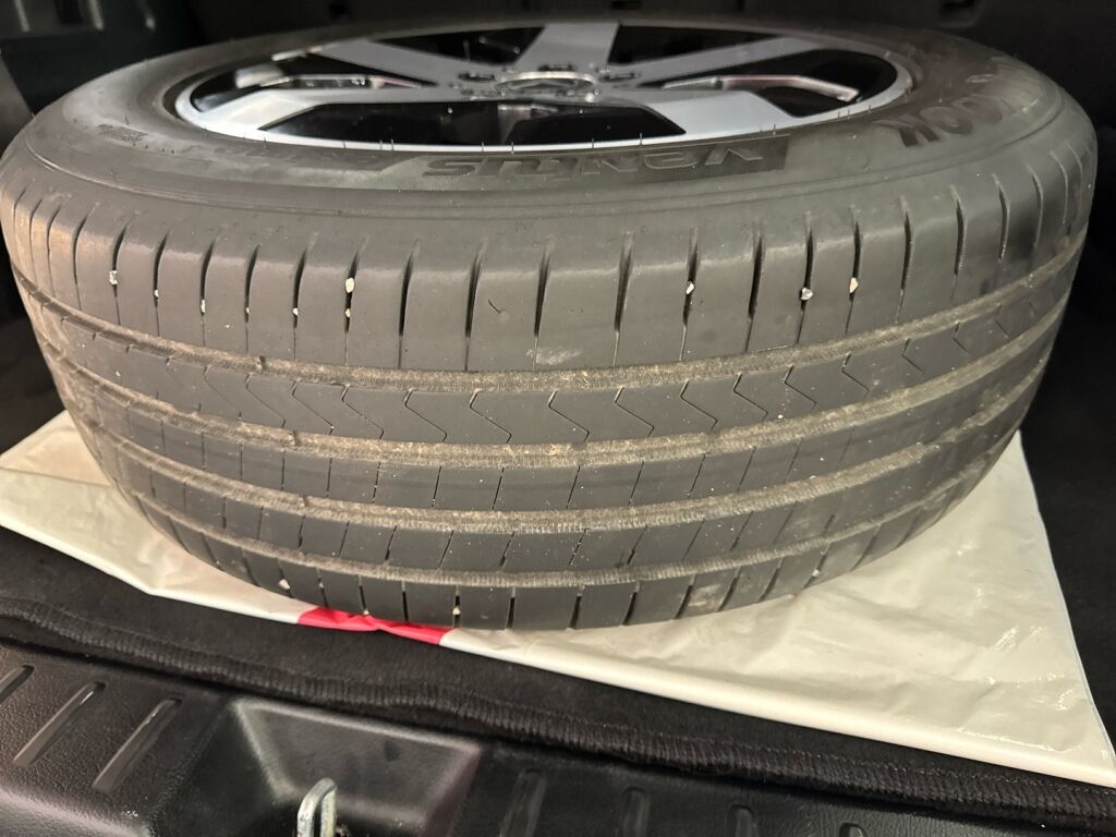 Mercedes-Benz GLB 2021 Musta