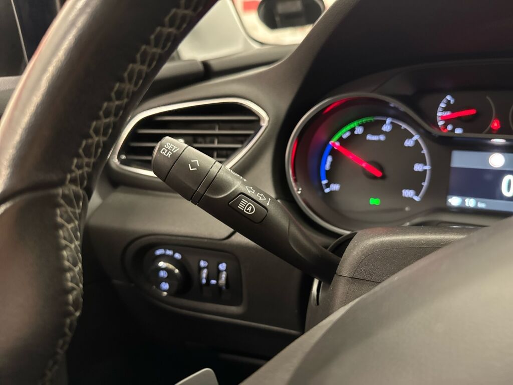 Opel Grandland X 2021 Valkoinen