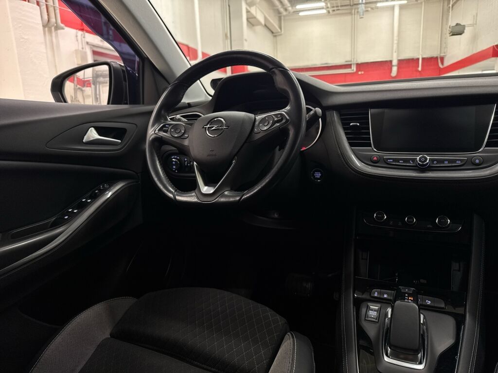 Opel Grandland X 2021 Valkoinen