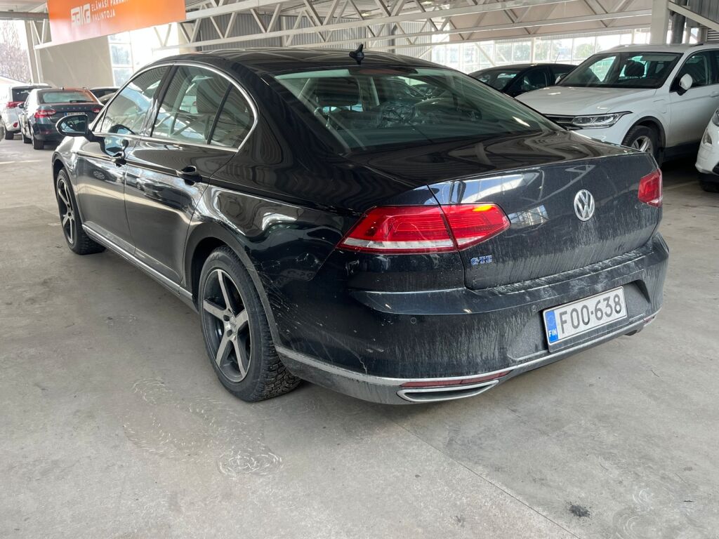 Volkswagen Passat 2017 Musta