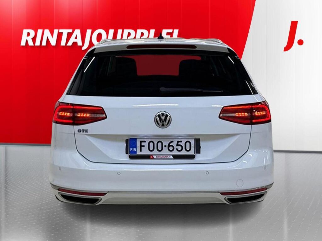 Volkswagen Passat 2018 Valkoinen