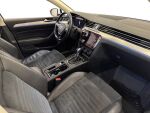 Volkswagen Passat 2018 Valkoinen