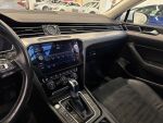 Volkswagen Passat 2018 Valkoinen