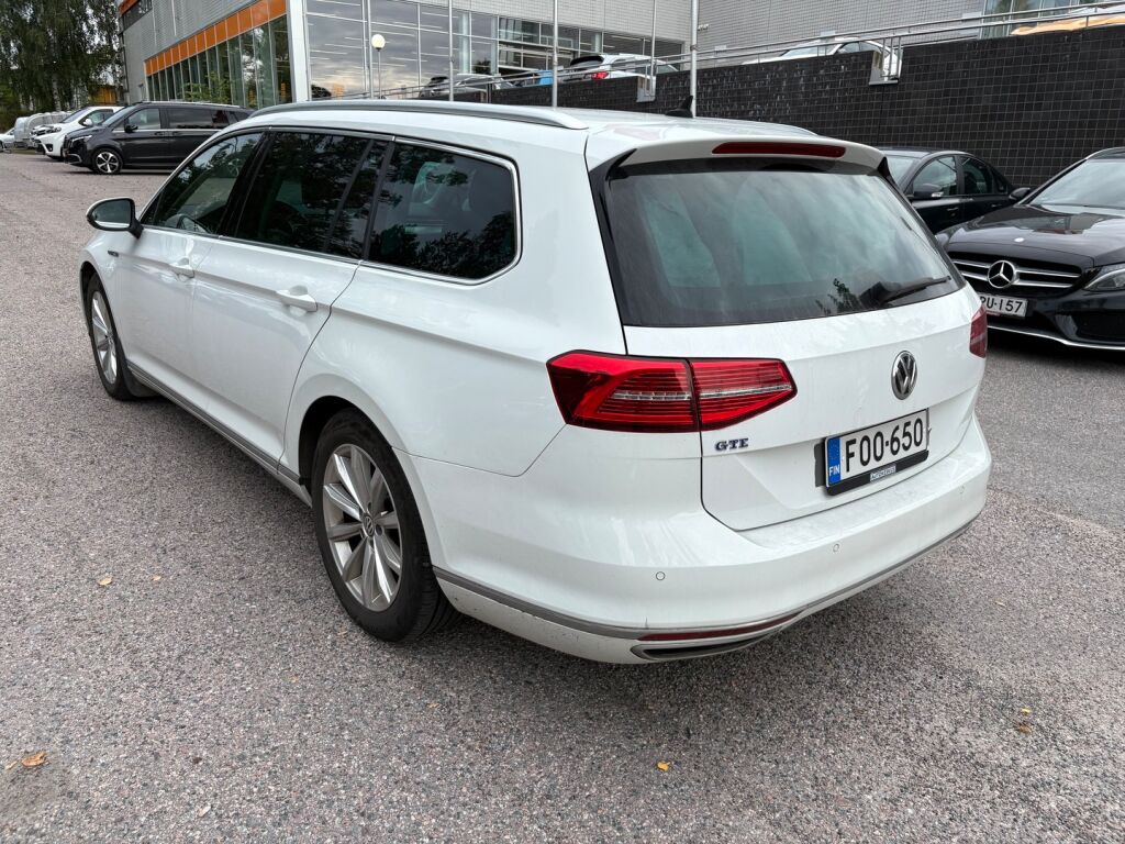 Volkswagen Passat 2018 Valkoinen