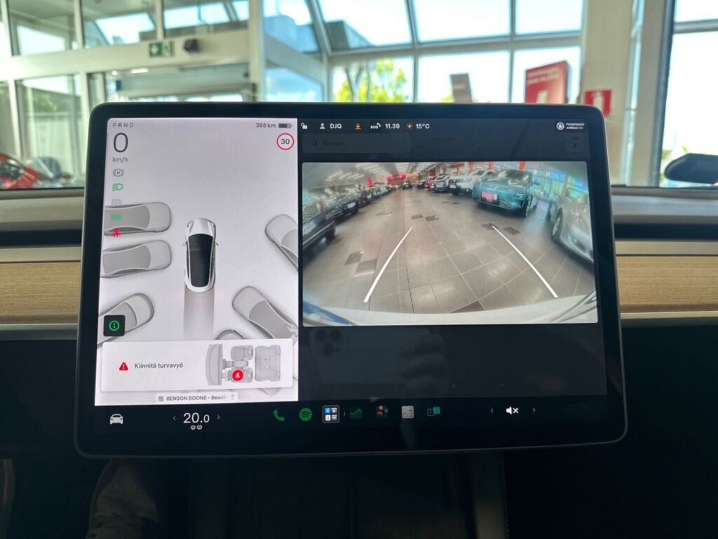 Tesla Model 3 2021 Valkoinen
