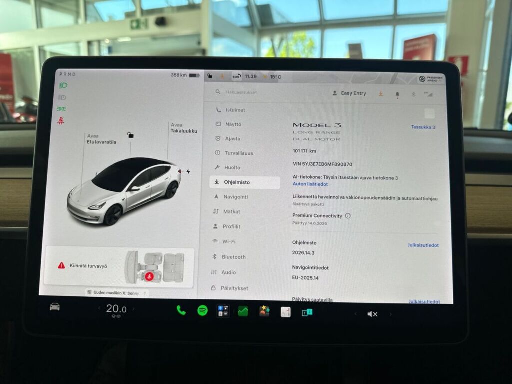Tesla Model 3 2021 Valkoinen