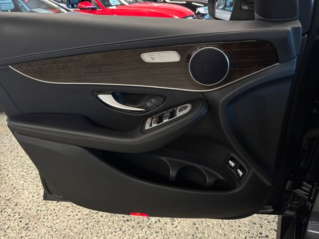 Mercedes-Benz GLC 2021 Harmaa