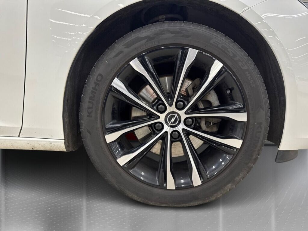 Opel Insignia 2021 Valkoinen
