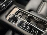 Volvo V90 Cross Country 2021 Musta
