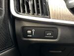 Volvo V90 Cross Country 2021 Musta
