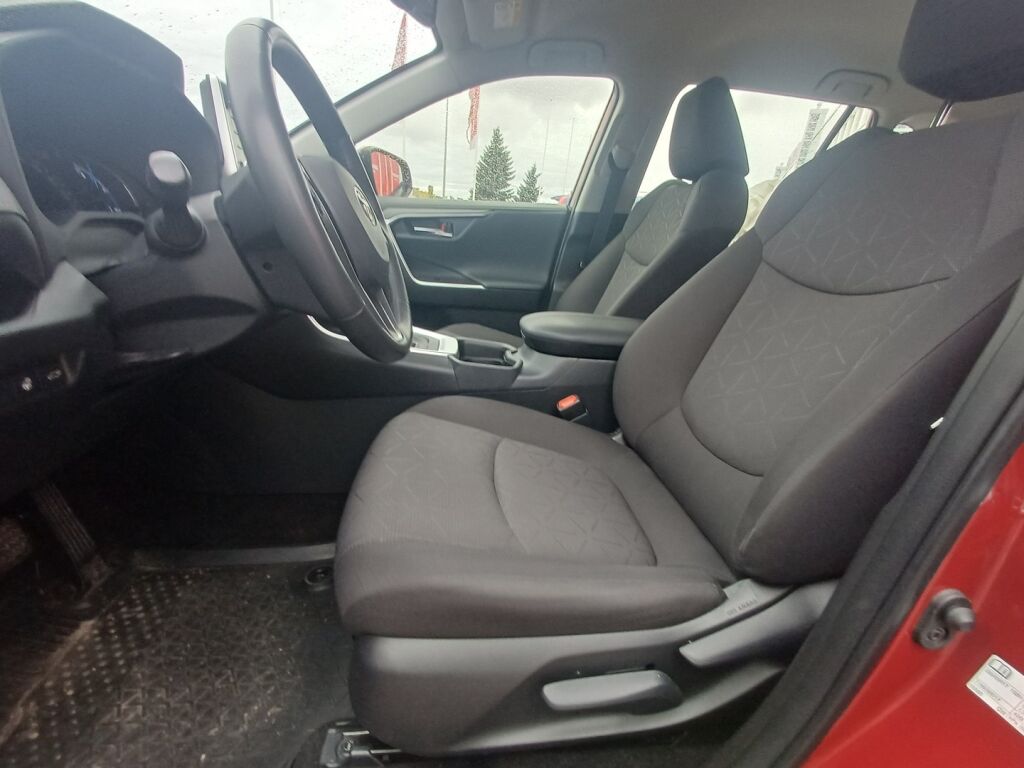 Toyota RAV4 2021 Punainen