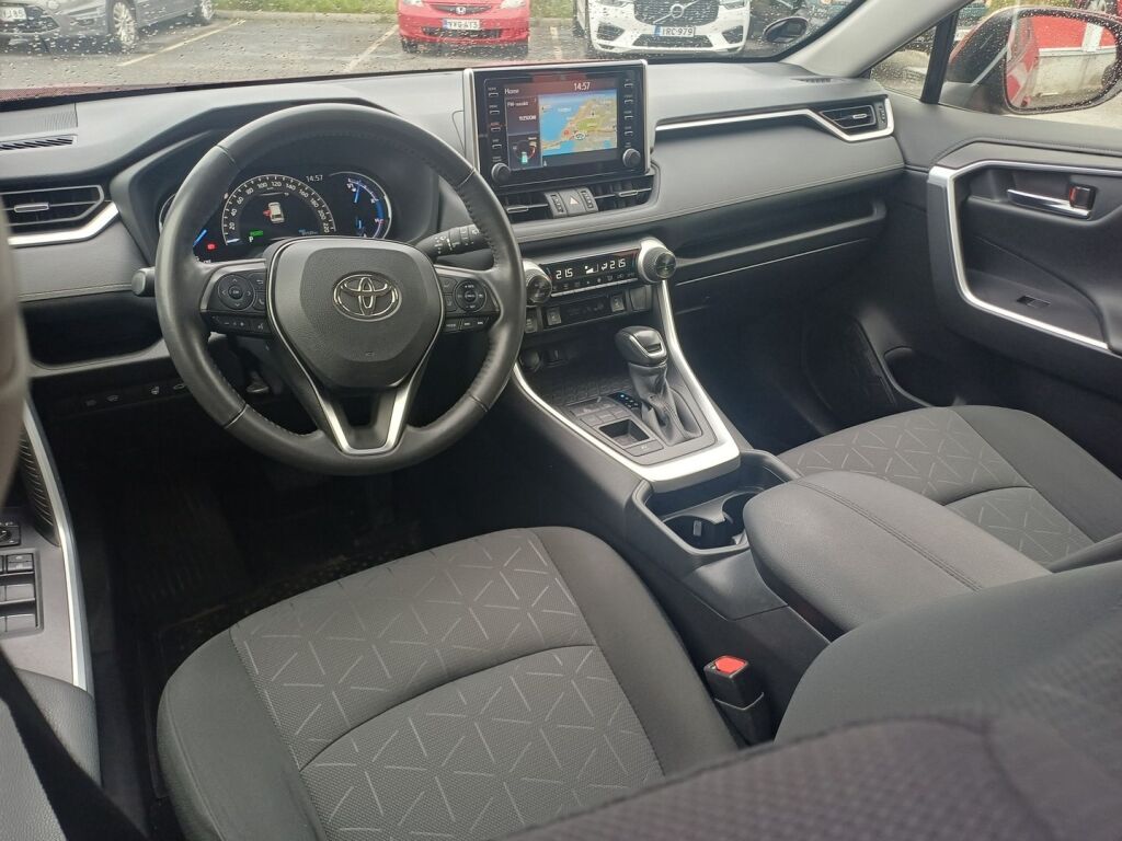 Toyota RAV4 2021 Punainen