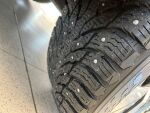 Volvo XC40 2021 Musta