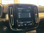 Volvo XC40 2021 Musta