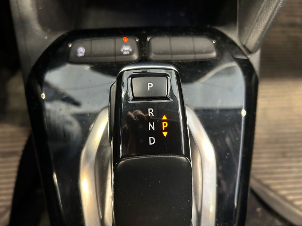 Opel Corsa 2021 Musta