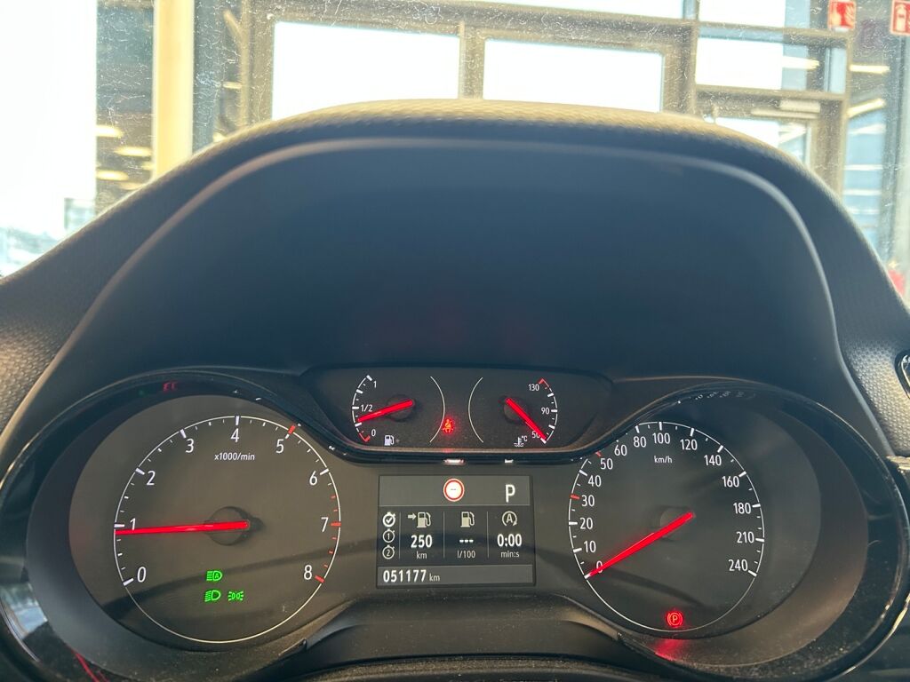 Opel Corsa 2021 Musta