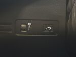 Volvo XC40 2022 Musta