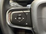 Volvo XC40 2022 Musta