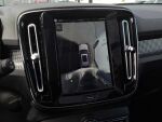 Volvo XC40 2022 Musta