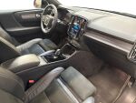 Volvo XC40 2022 Musta
