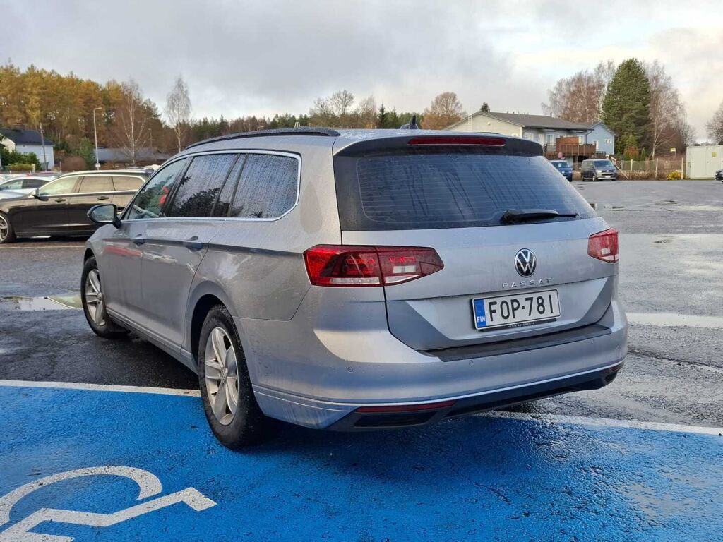 Volkswagen Passat 2021 Sininen