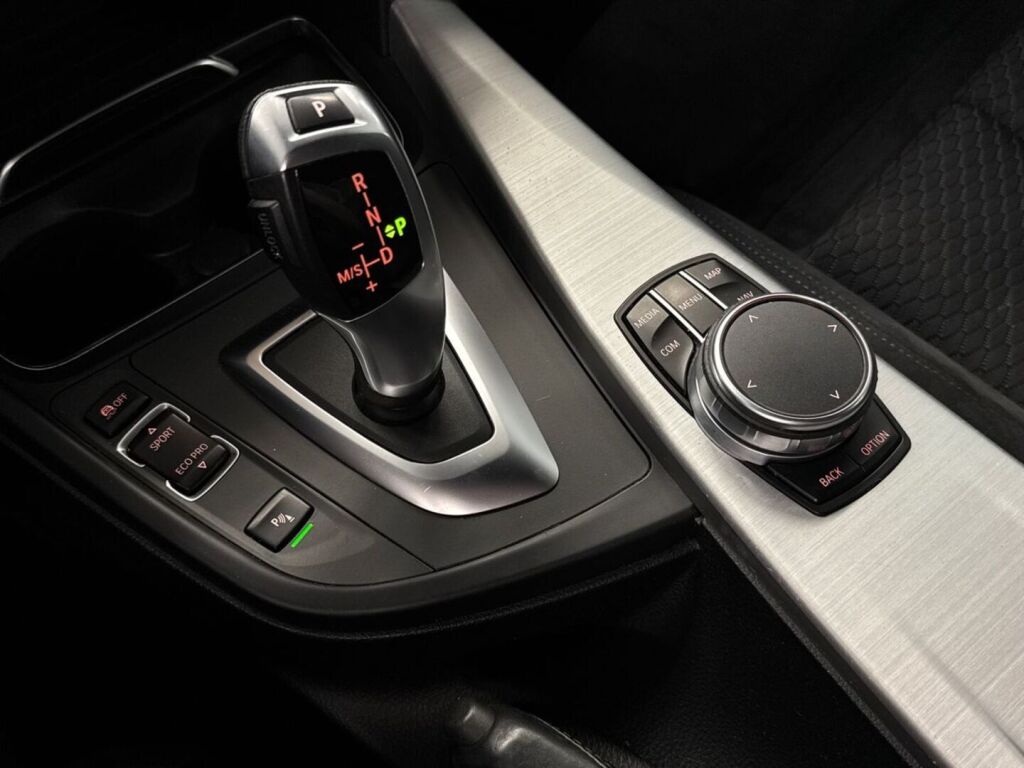 BMW 320 Gran Turismo 2018 Harmaa