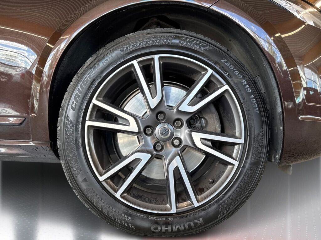 Volvo V90 Cross Country 2017 Ruskea (beige)