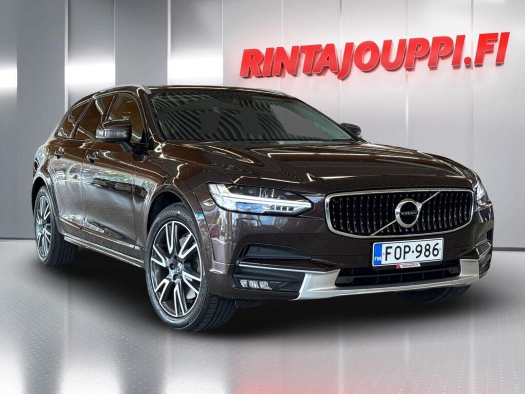Volvo V90 Cross Country 2017 Ruskea (beige)