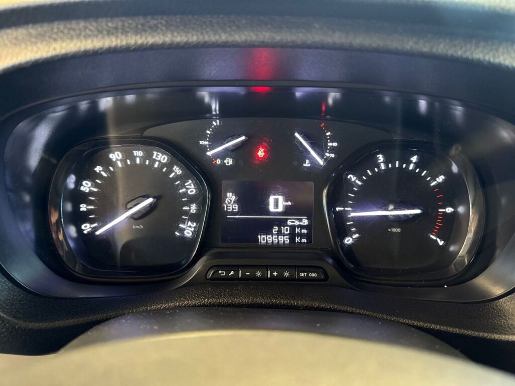 Citroen Jumpy 2021 Valkoinen