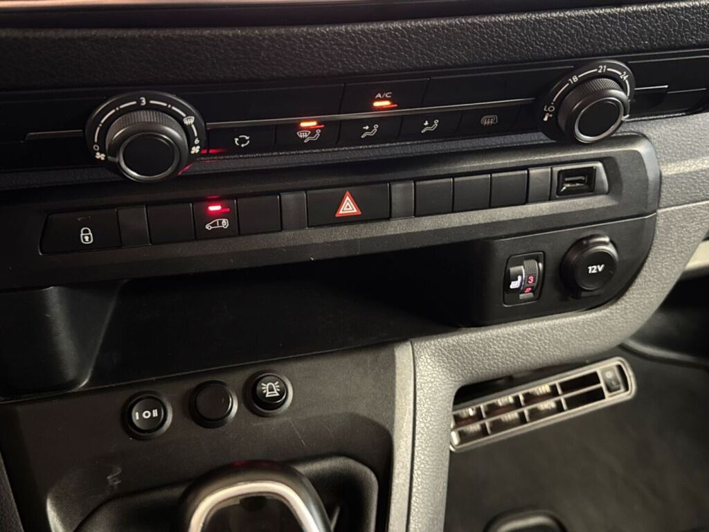 Citroen Jumpy 2021 Valkoinen