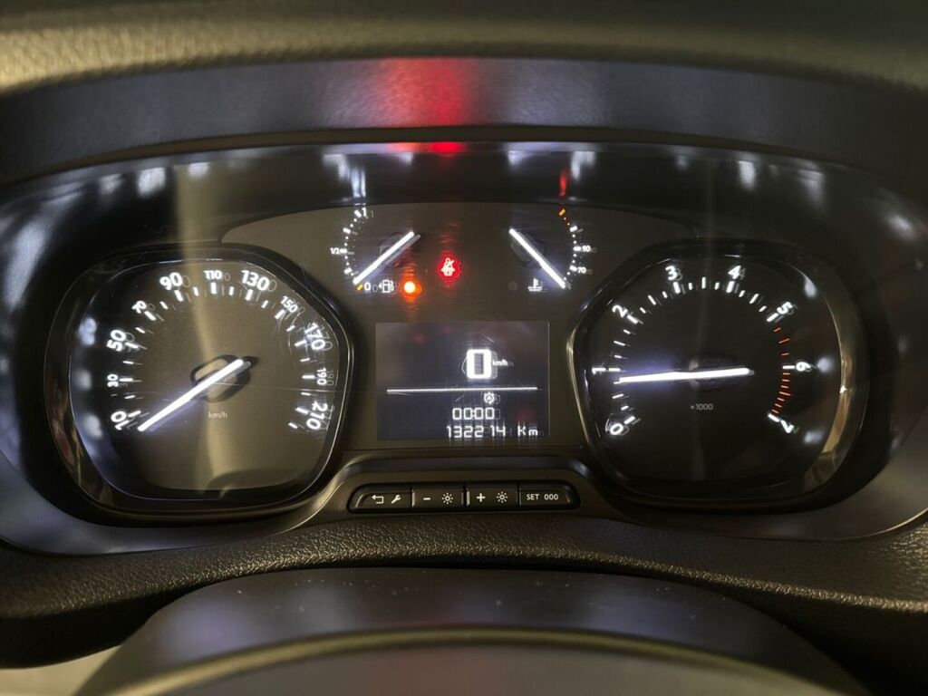 Citroen Jumpy 2021 Valkoinen