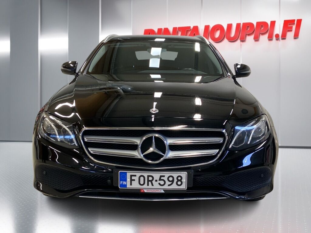 Mercedes-Benz E 2018 Musta