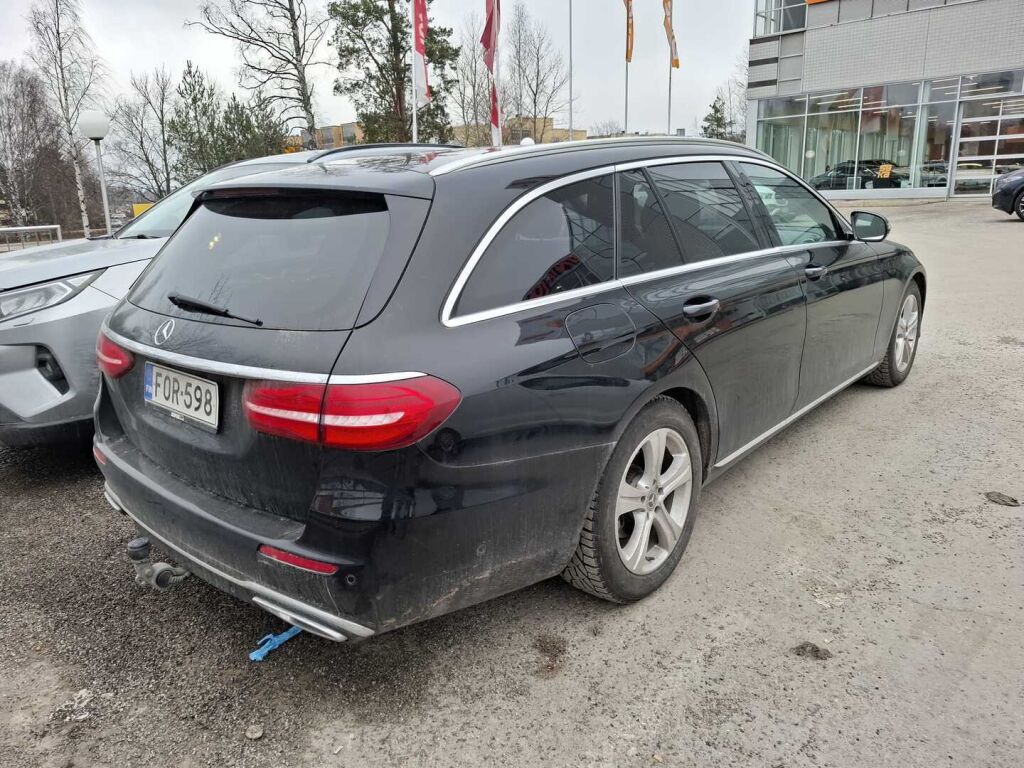 Mercedes-Benz E 2018 Musta