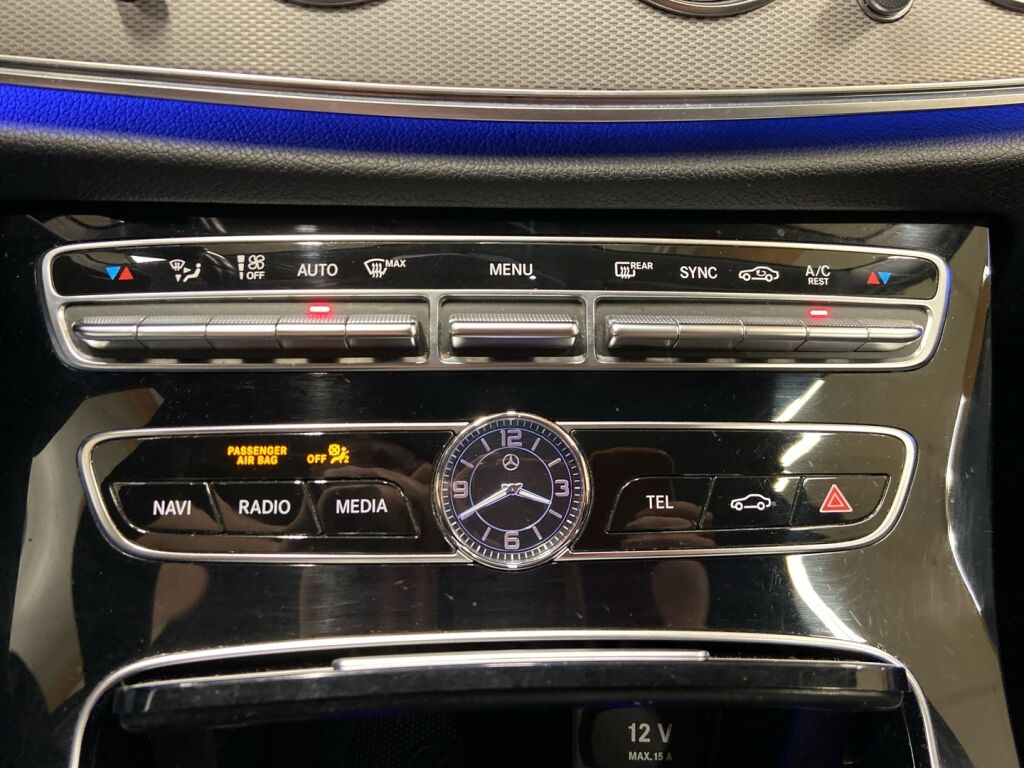 Mercedes-Benz E 2018 Musta