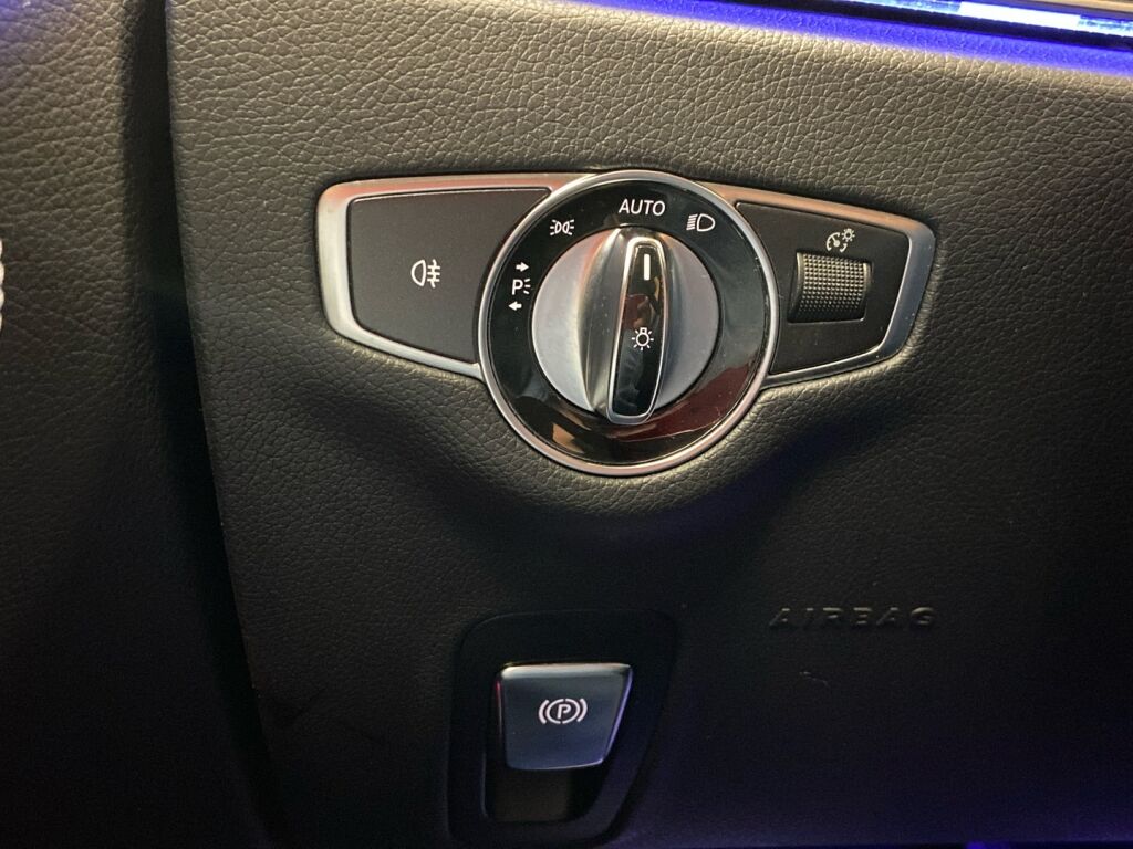 Mercedes-Benz E 2018 Musta