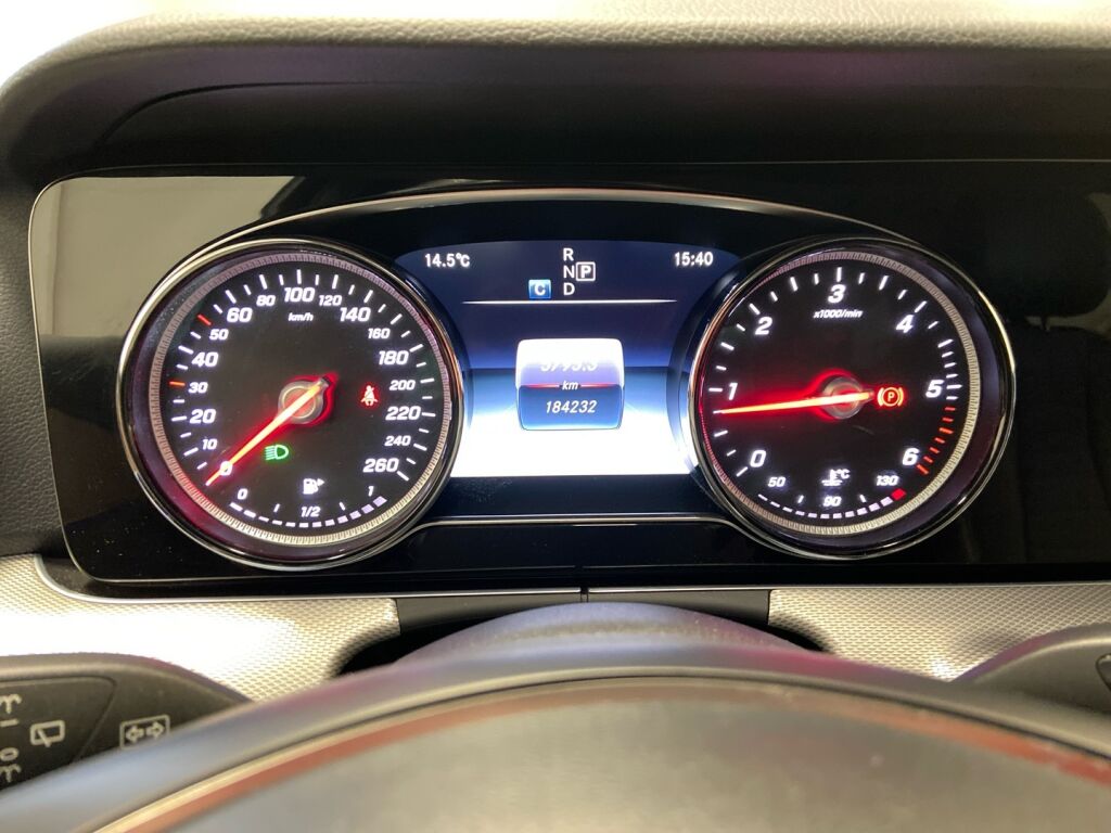 Mercedes-Benz E 2018 Musta