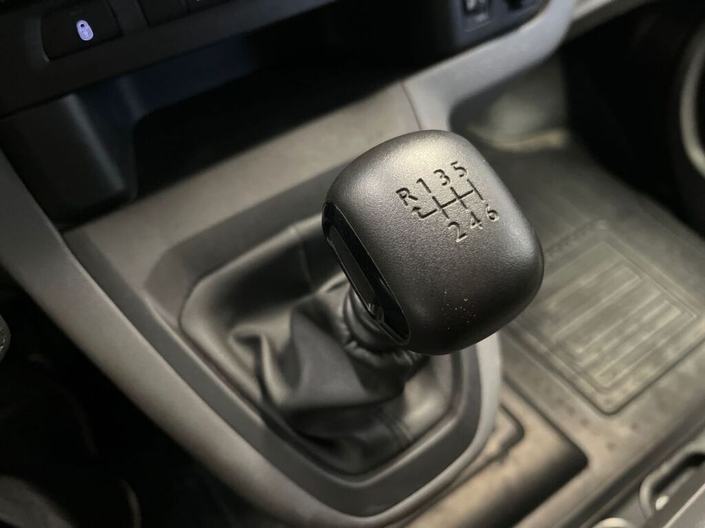 Toyota Proace 2021 Valkoinen