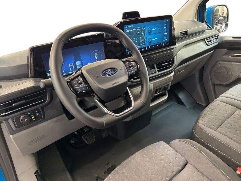 Ford Transit Custom 2026 Sininen