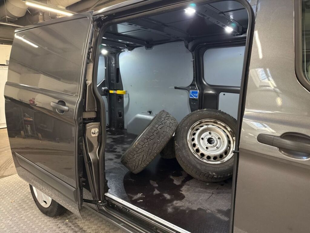 Ford Transit Custom 2021, photo 6/31