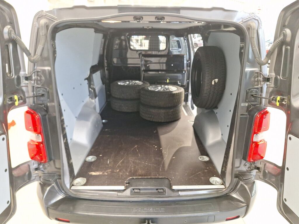 Toyota Proace 2021 Harmaa