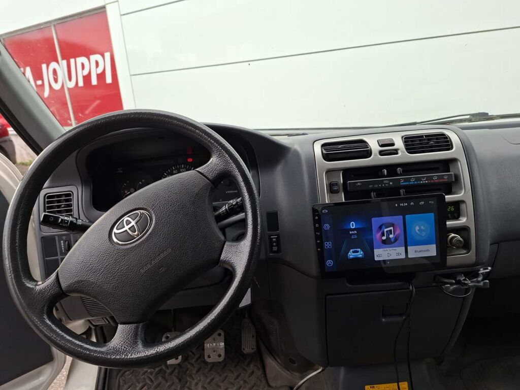 Toyota Hiace 2009 Valkoinen