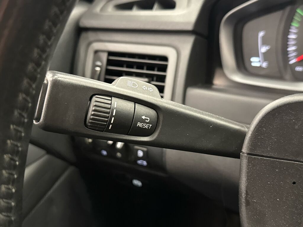 Volvo V70 2014 Sininen