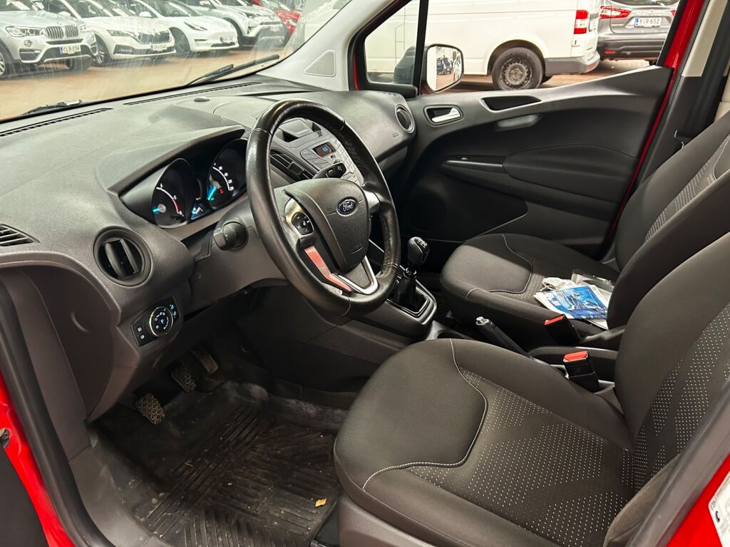 Ford Transit Courier 2021 Punainen