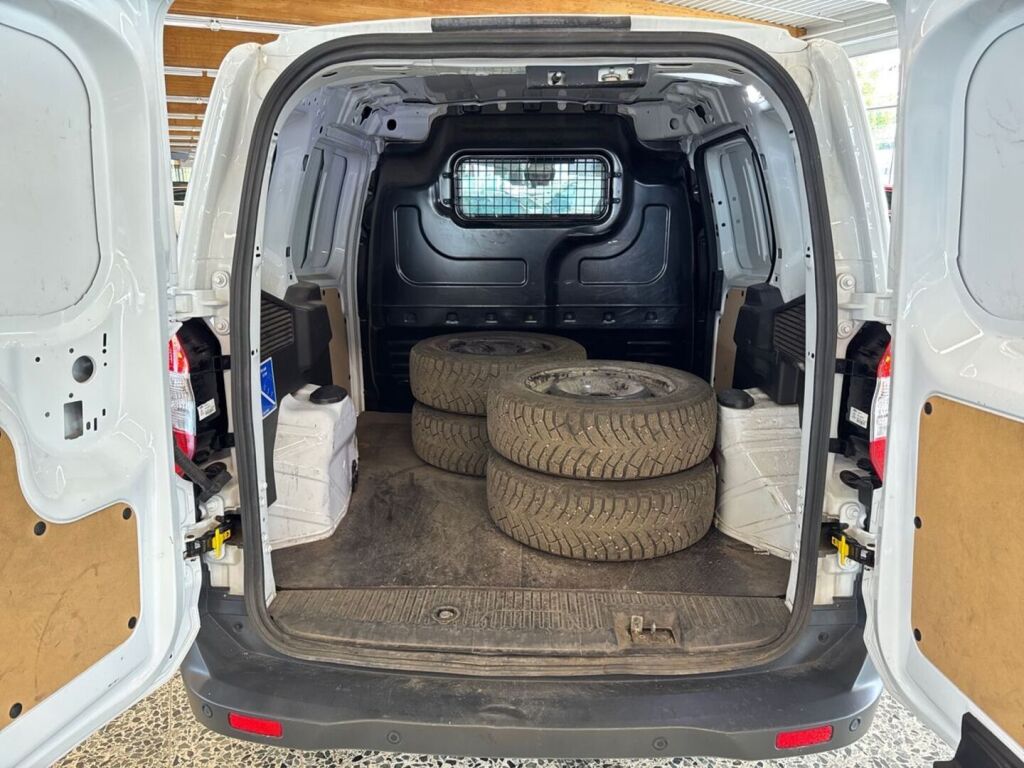 Ford Transit Courier 2021 Valkoinen