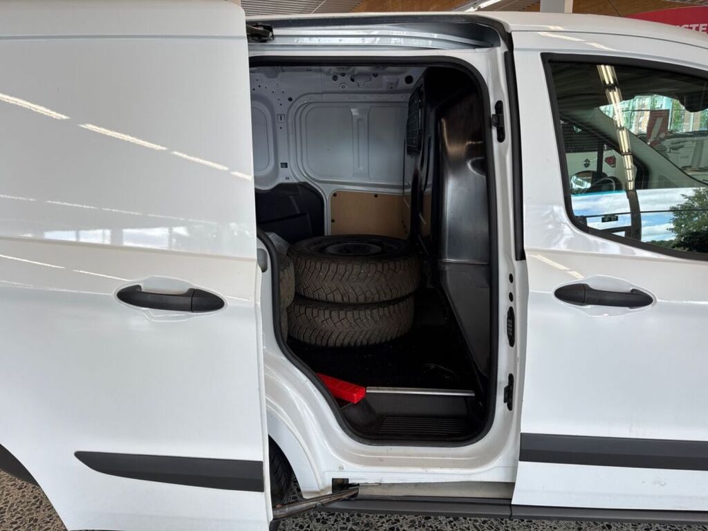 Ford Transit Courier 2021 Valkoinen