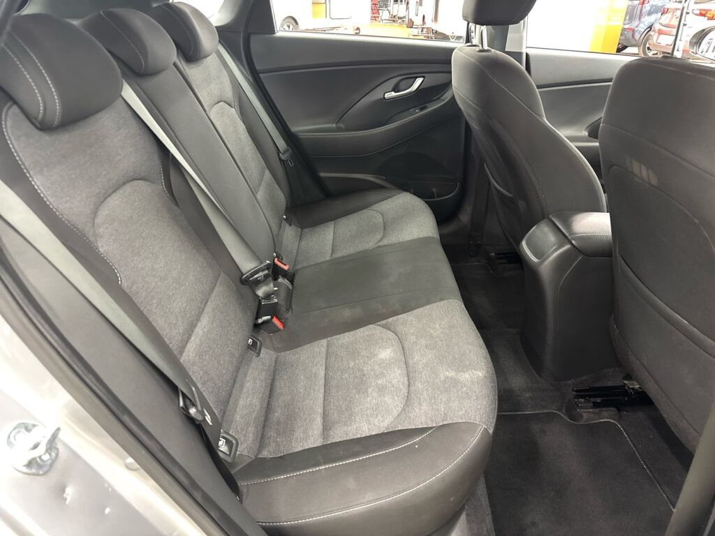 Hyundai i30 Hatchback 2023 Hopea