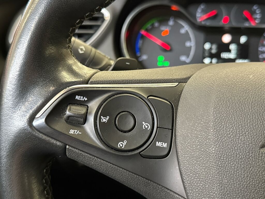 Opel Grandland X 2021 Valkoinen