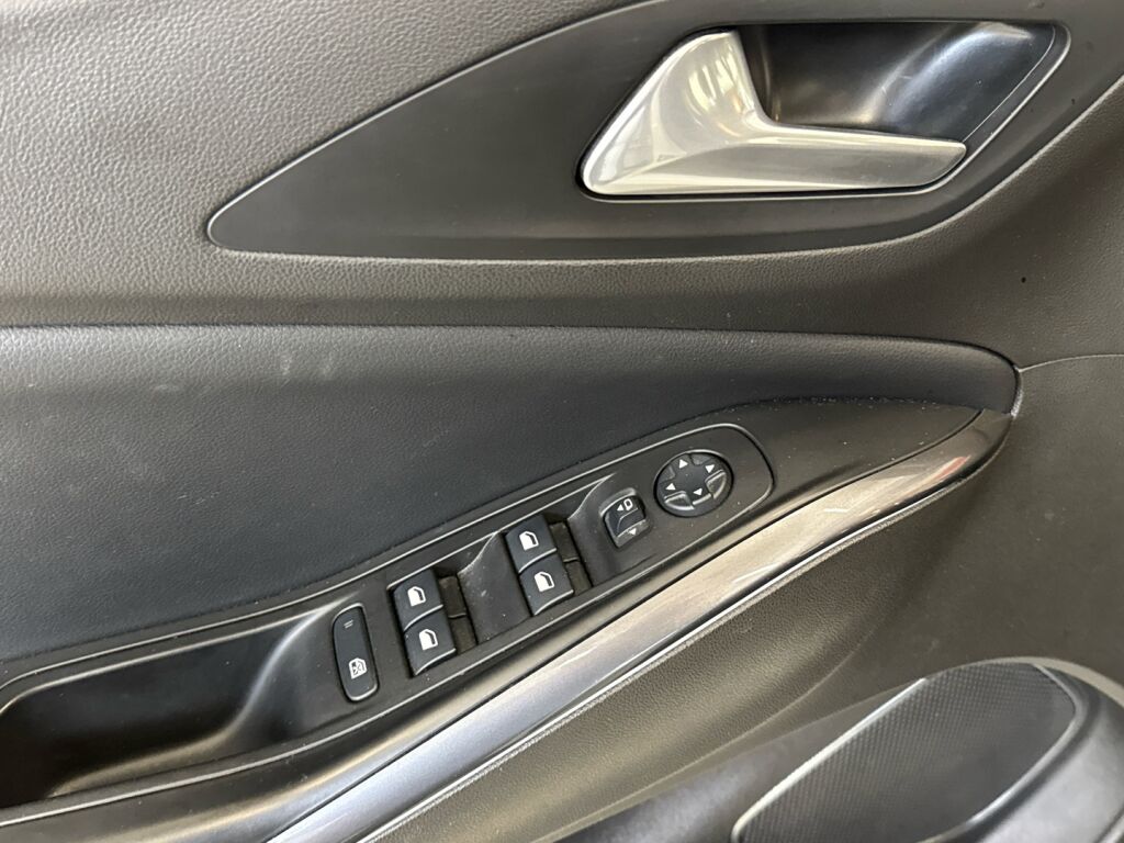 Opel Grandland X 2021 Valkoinen