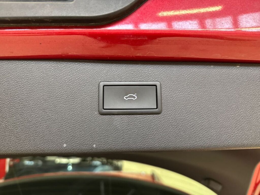 Cupra Formentor 2021 Punainen